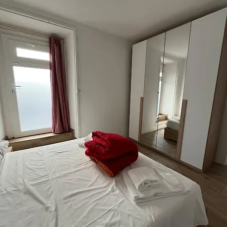 Daisy Spacious Detached House * 贝尔加莫