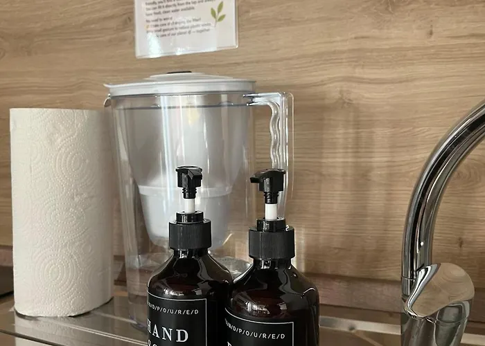 Daisy Spacious Detached House