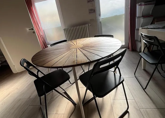 Daisy Spacious Detached House 度假居 *