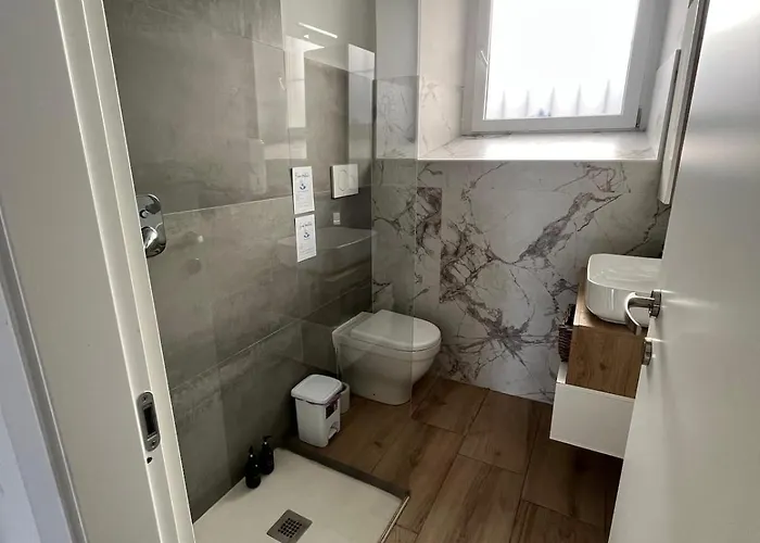 度假居 Daisy Spacious Detached House 贝尔加莫