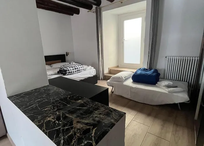 Daisy Spacious Detached House *