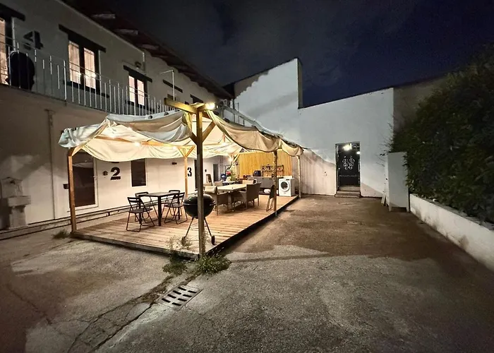 Daisy Spacious Detached House 度假居 *